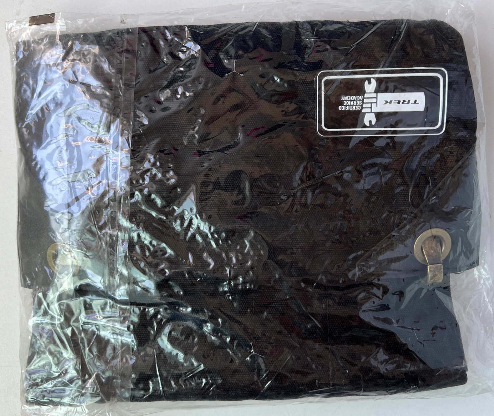 Under Ny Sky (Black) Knife Pockets Leather Trim Waxed Apron TREK Logo gallery