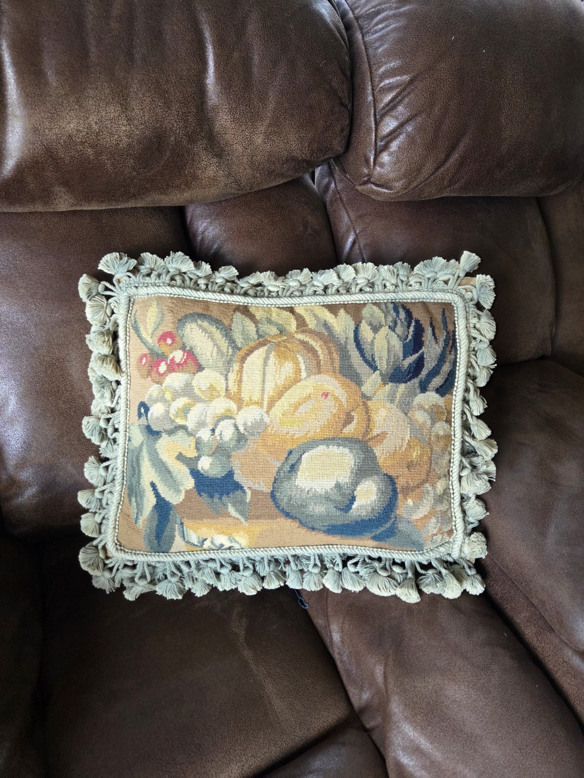 VTG Throw Pillow Tapestry Wool Needlepoint Fruit Tassle Fringe Velvet Back READ gallery