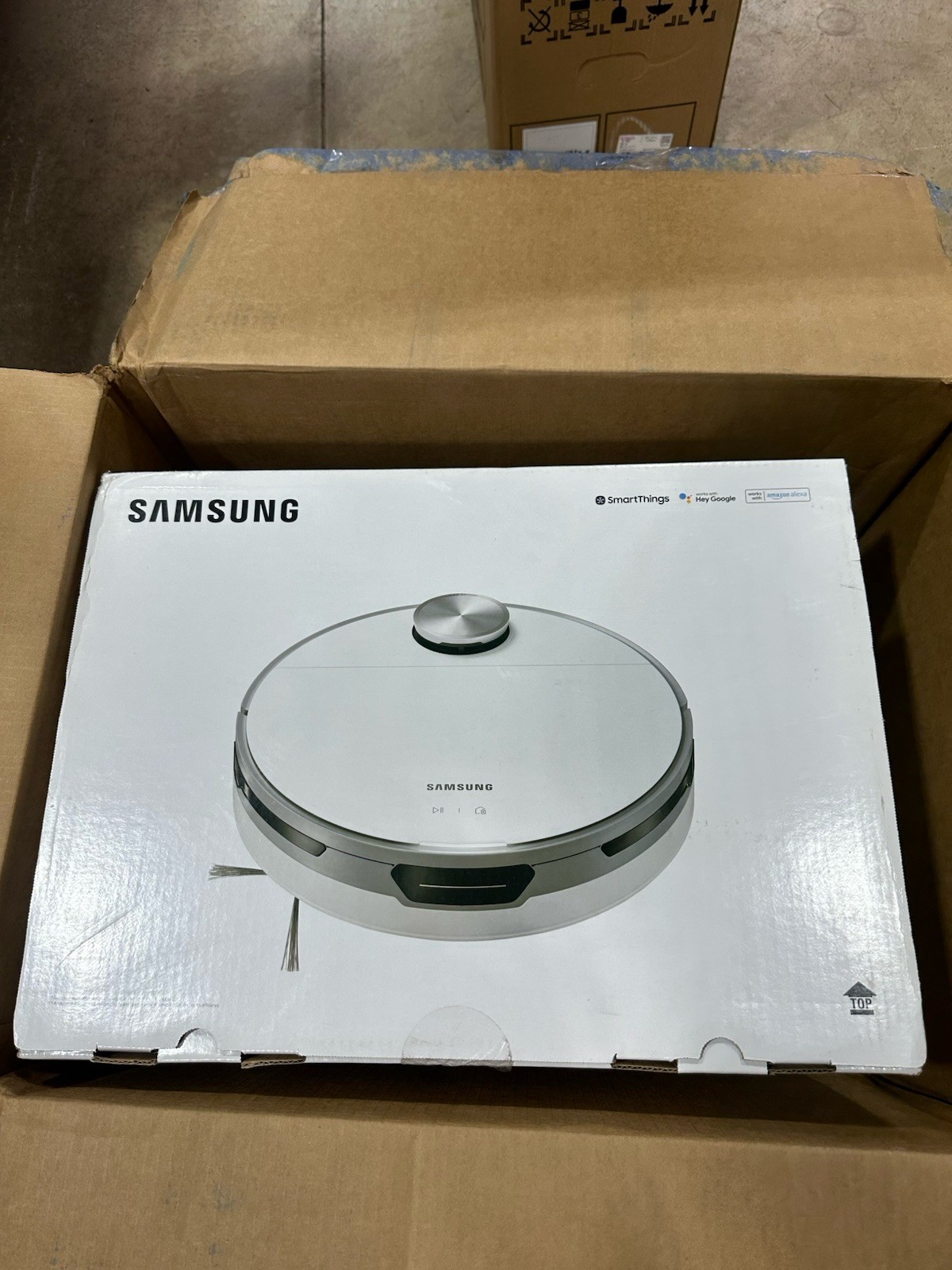 Samsung Jet Bot+ Robotic Vacuum Cleaner with Clean Station gallery