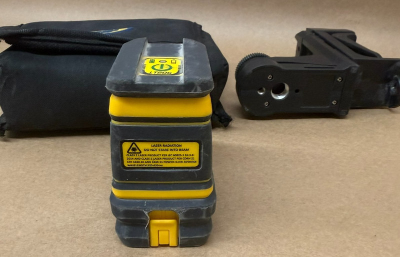 Spectra Laser Level LT20G Self Leveling Green Beam Cross line Laser Tool gallery