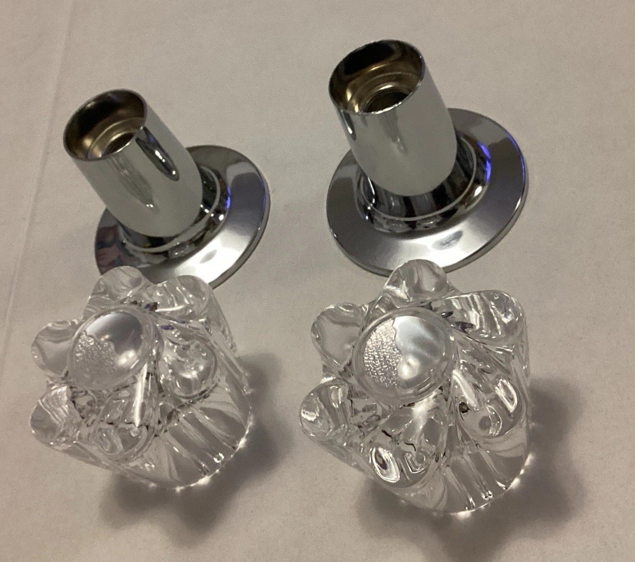 Non OEM New Style Pfister Windsor Two Handle & Chrome Flanges For Tub Or Shower gallery