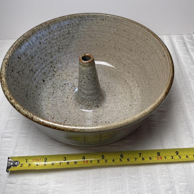 VTG Cake Pan Hand Thrown Ceramic Studio Art Pottery Speckled Glaze Signed gallery
