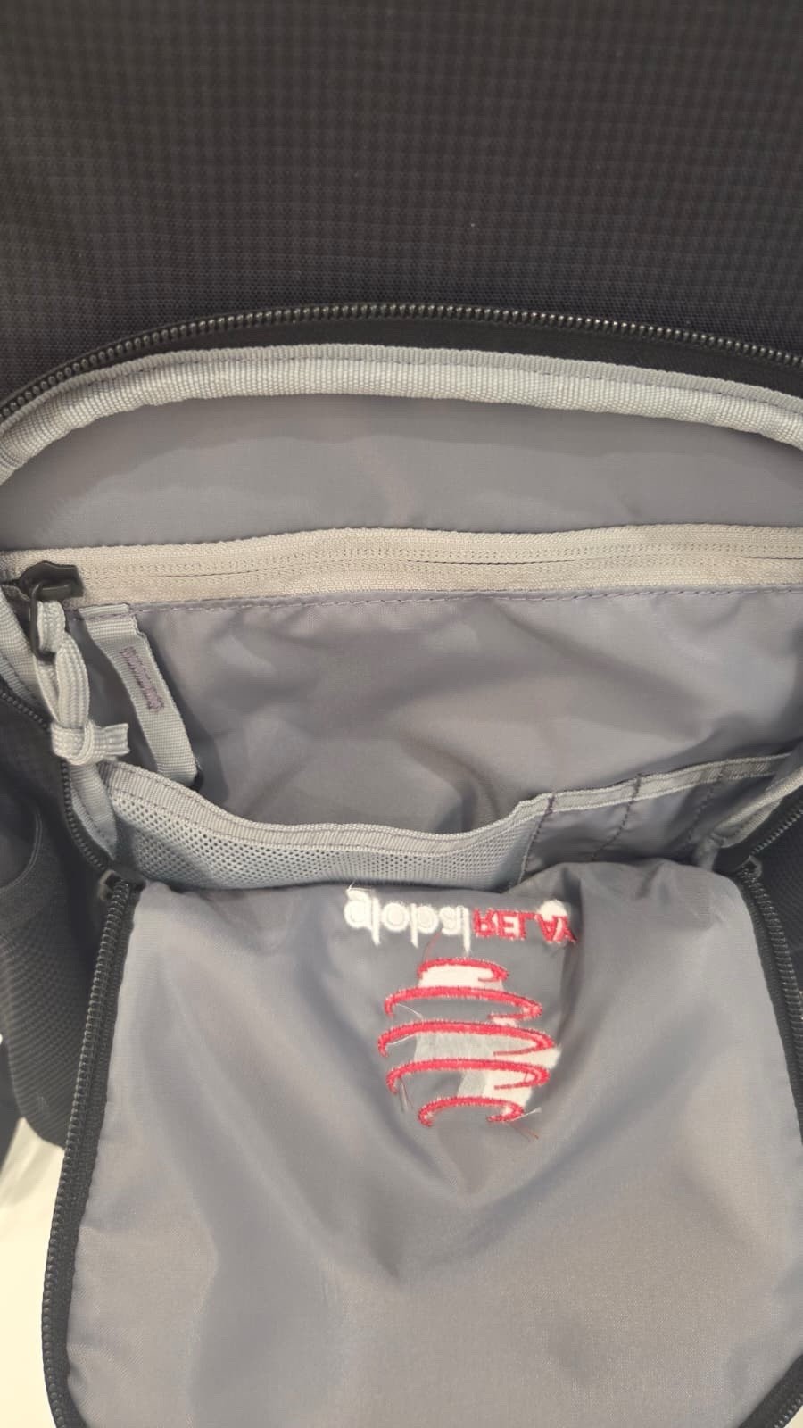 NEW~ Thule Backpack ~ Black ~ Embroidered Logo "Global Relay" 4