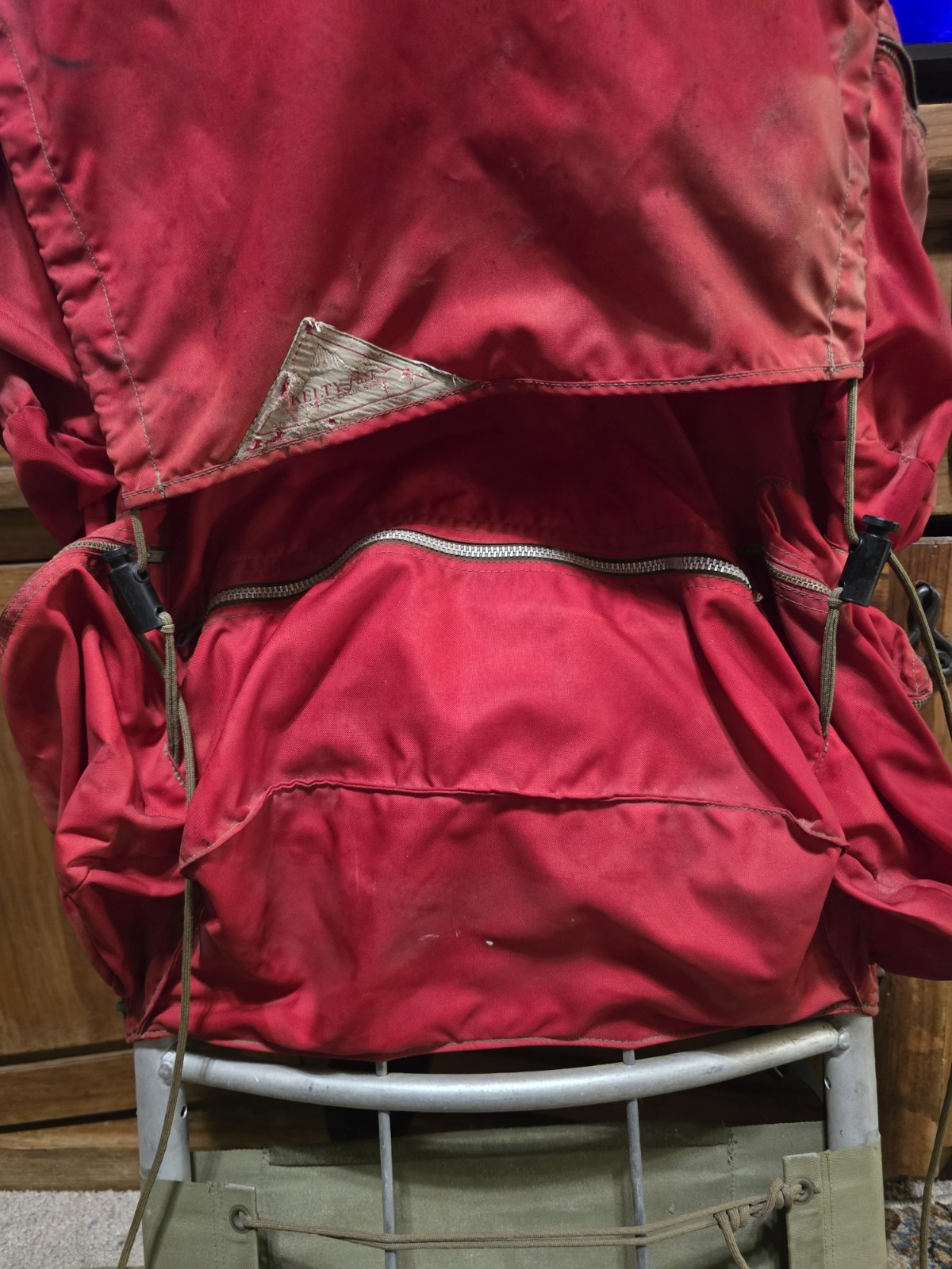 Vintage Kelty External Frame Hiking Camping Backpack Retro Red  3