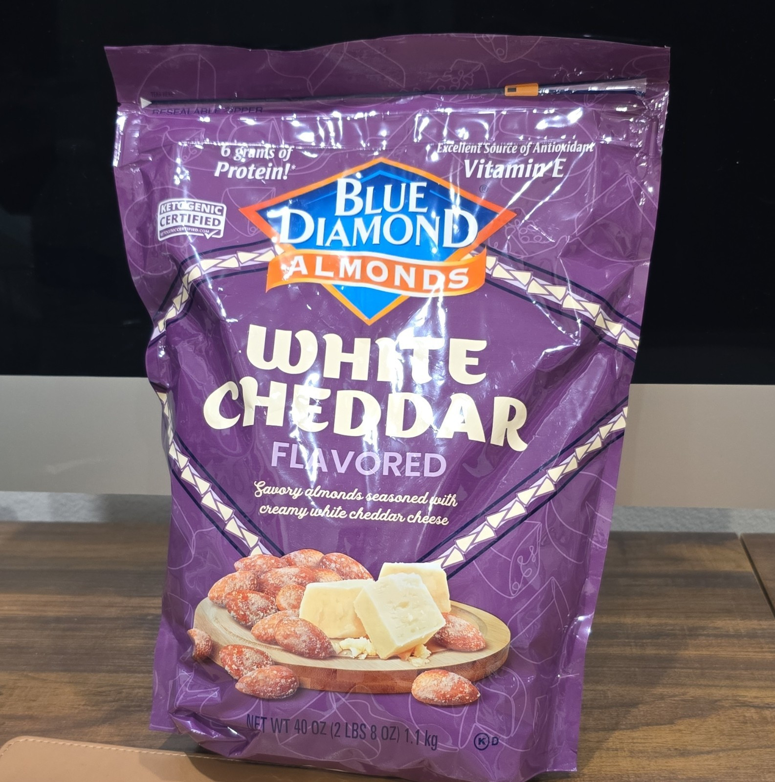 Blue Diamond White Cheddar Almonds Snack Mix 1kg Ketogenic Certified gallery