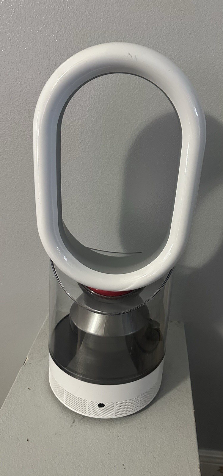 Dyson AM10 Humidifier with Fan - White/Silver gallery