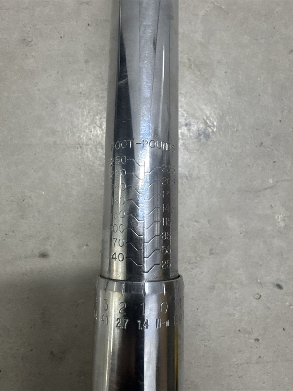 K-D KD Tools 1/2" Drive Micrometer 2952 Torque Wrench 25-250 ft-Lbs Made In USA gallery