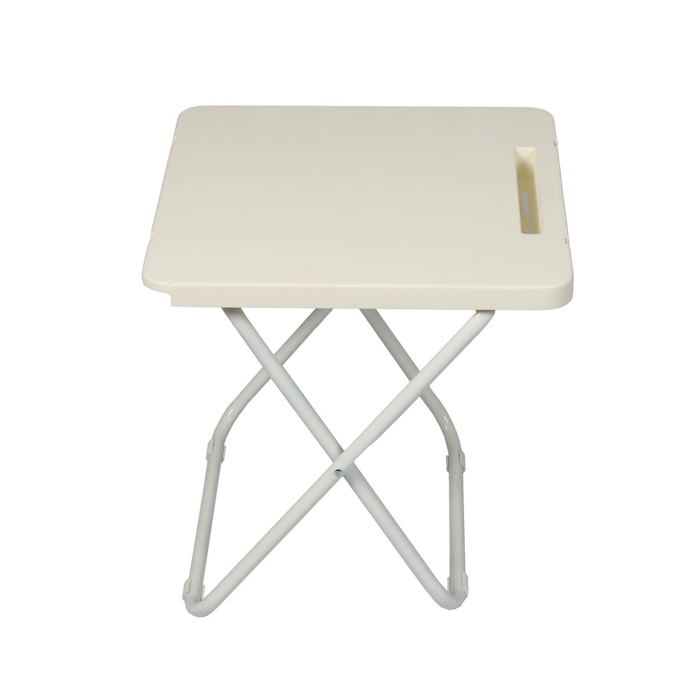 FOLDING TABLE