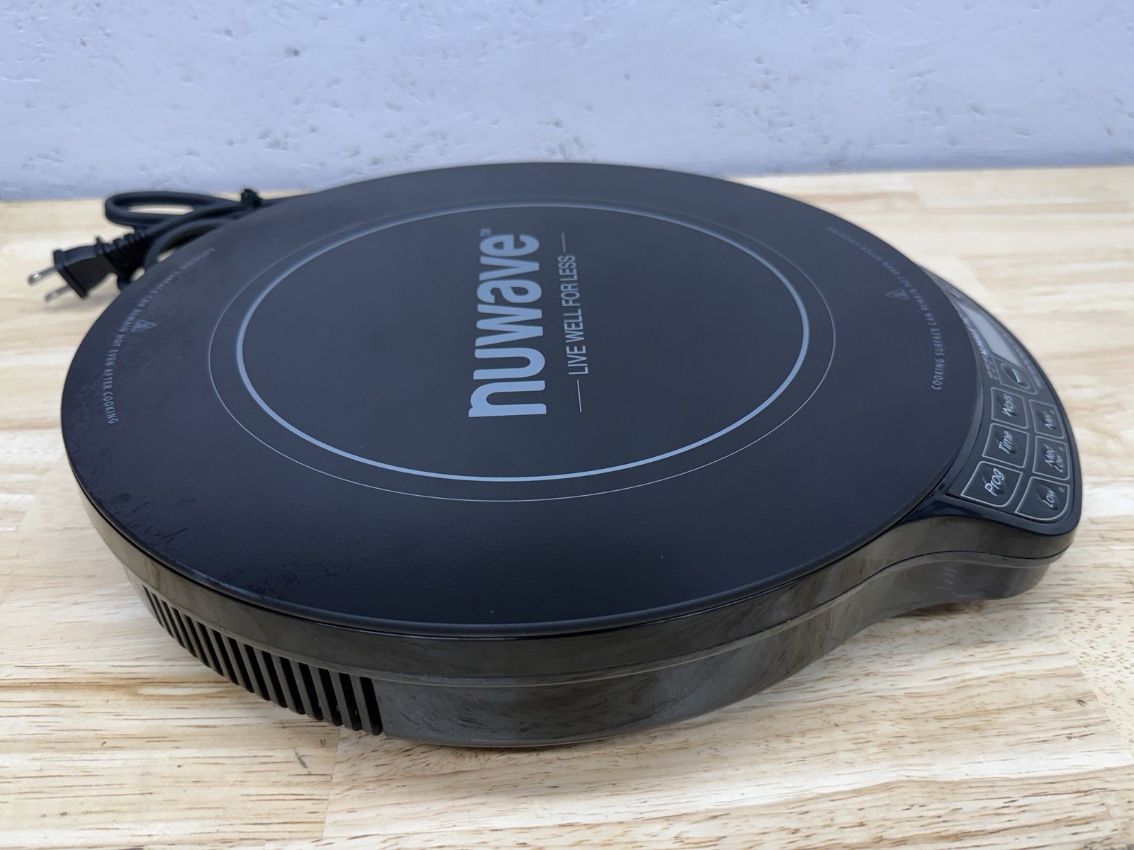 Nuwave PIC Titanium Precision Induction Cooktop Model 30342 gallery