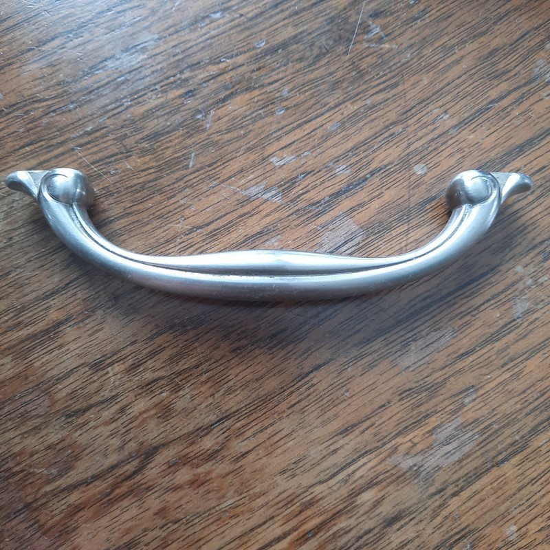 Arch Pull/Bail Pull, Cabnet Handle Set Of 16 Made In Italy gallery