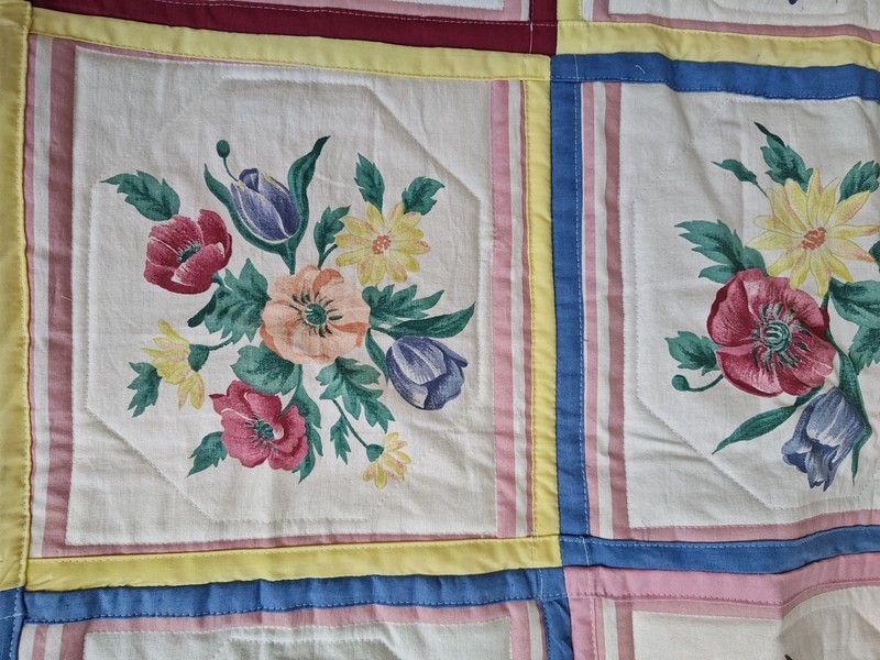 Handmade Quilt Patchwork Reversible Throw Lap Blanket 68”x48” Floral With Tote gallery