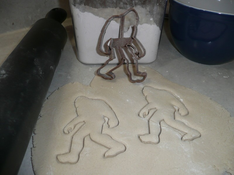 SASQUATCH BIG FOOT SIGHTING CRYPTID BIGFOOT YETI COOKIE CUTTER USA PR2322 gallery
