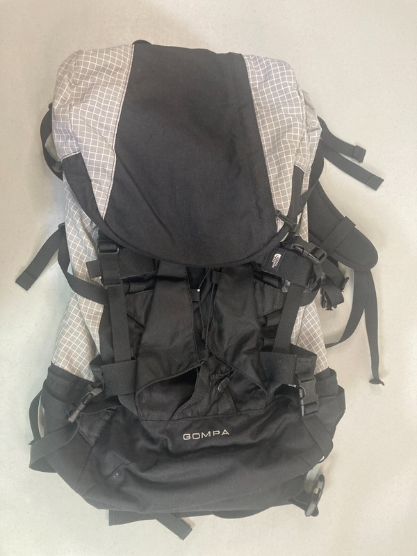 THE NORTH FACE MSA2 Hiking Gompa Medium Backpack Bag Grey/Black