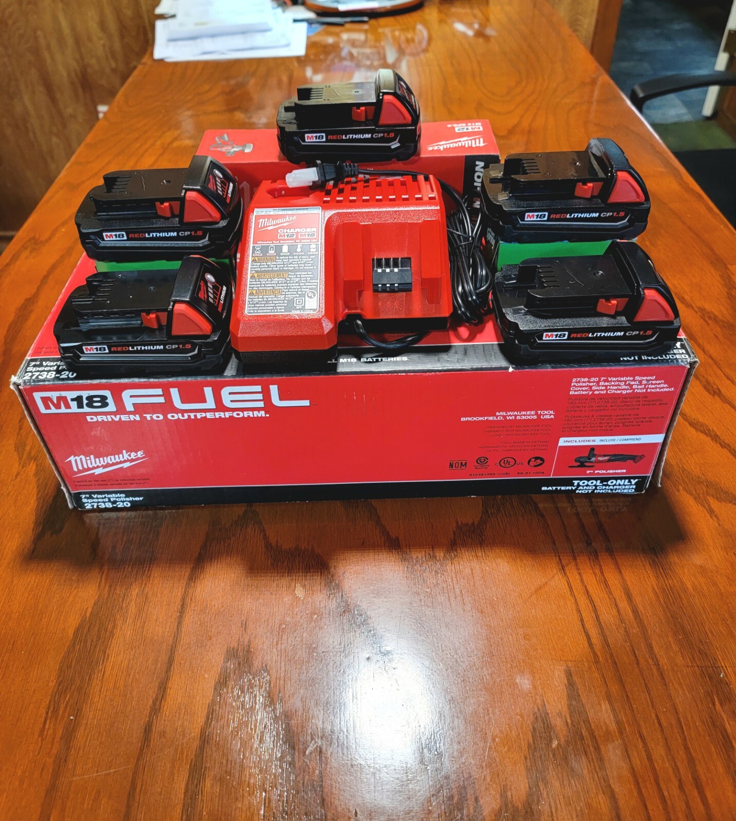 5X NEW 100% Guaranteed-Genuine Milwaukee M18 Batteries And New Charger. gallery