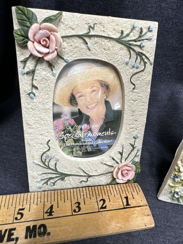 2 - Picture Frames 3D Style Roses Theme For 3”x5”Photos w/Glass Rear Loading gallery