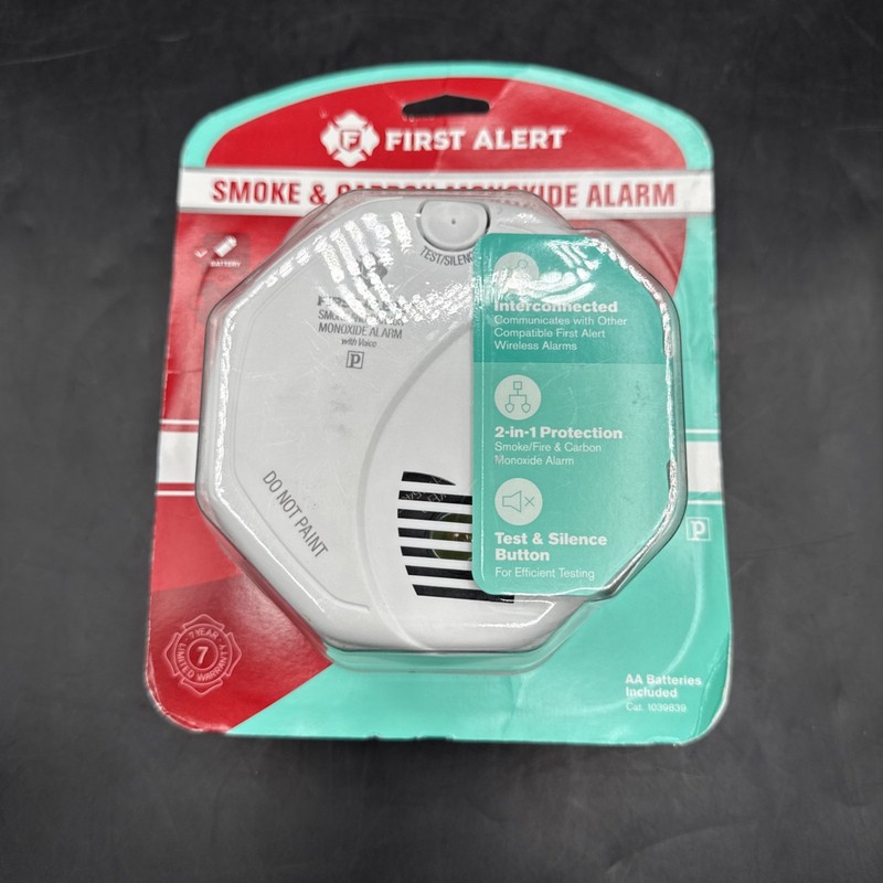 First Alert Wireless Interconnect Hardwired Smoke Alarm - SC0501CN gallery