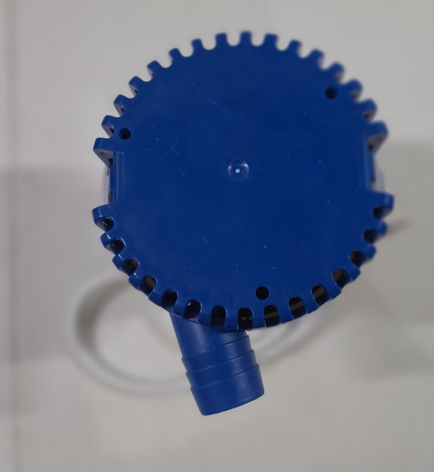 2000GPH Prime Bilge Pump 12V, Upgraded Heavy-Duty Marine Submersible Bilge Water gallery