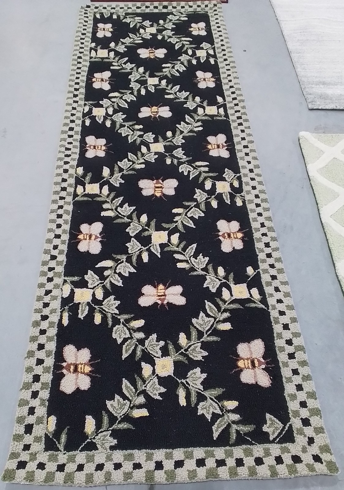 BLACK 2'-6" x 8'-0" Back Stain Rug, Reduced Price 3172810411 HK55B-28 gallery
