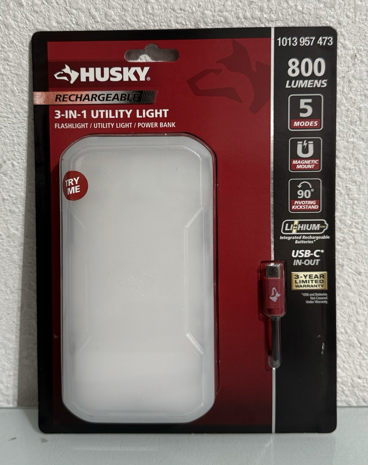 Husky 800 Lumen 3-in-1 Rechargeable Utility Light with 10000 mAh Power Bank NWB gallery