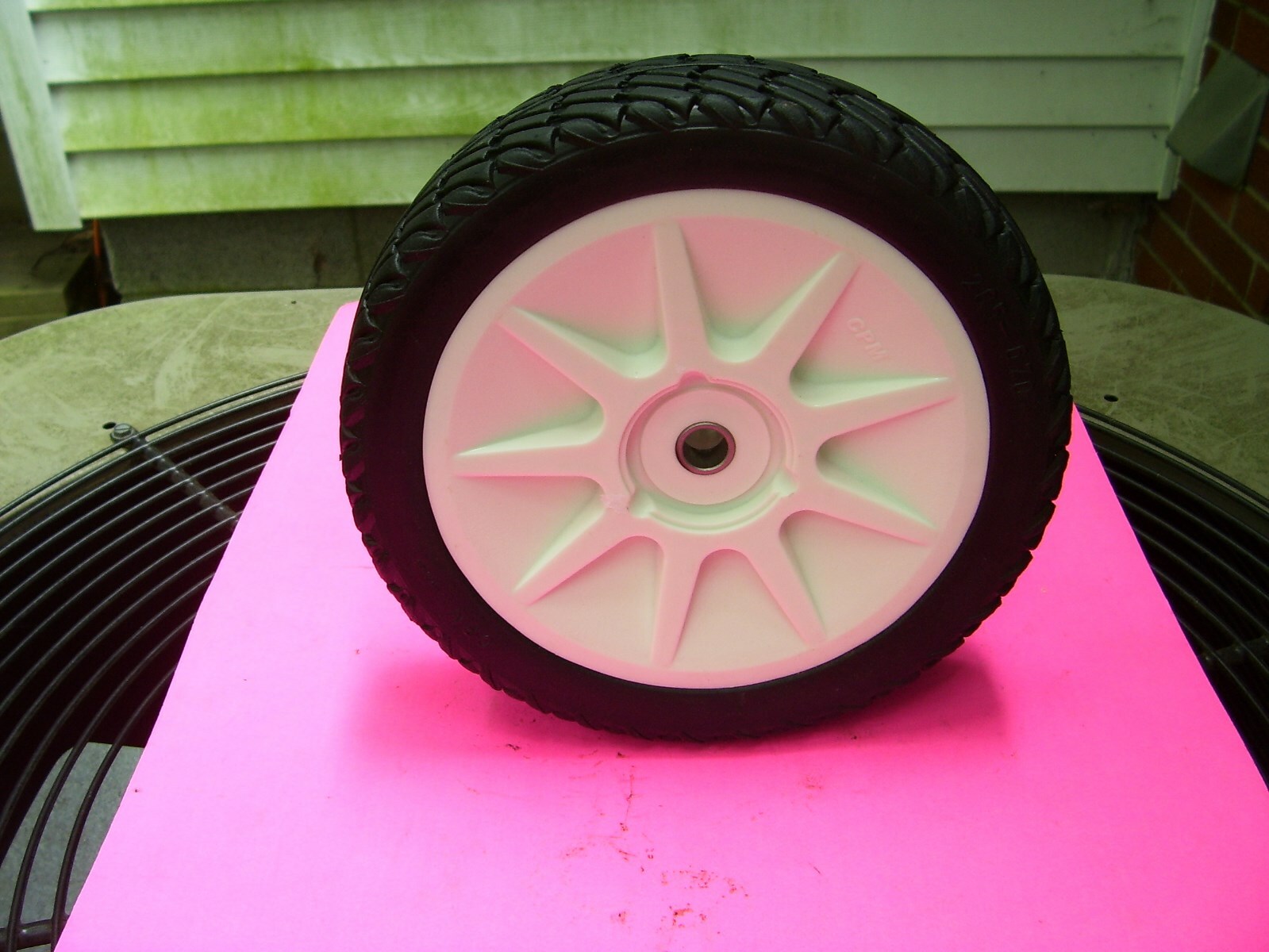 PAIR OF (2) LAWN BOY SELF-PROPELLED DRIVE WHEELS ( NEW ) : gallery