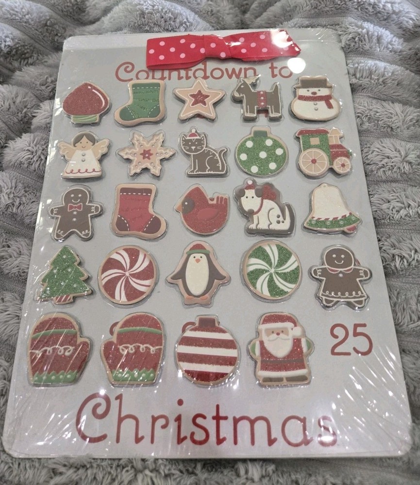 HALLMARK Baking-Themed Magnetic Countdown to Christmas Calendar (2011). NIP!