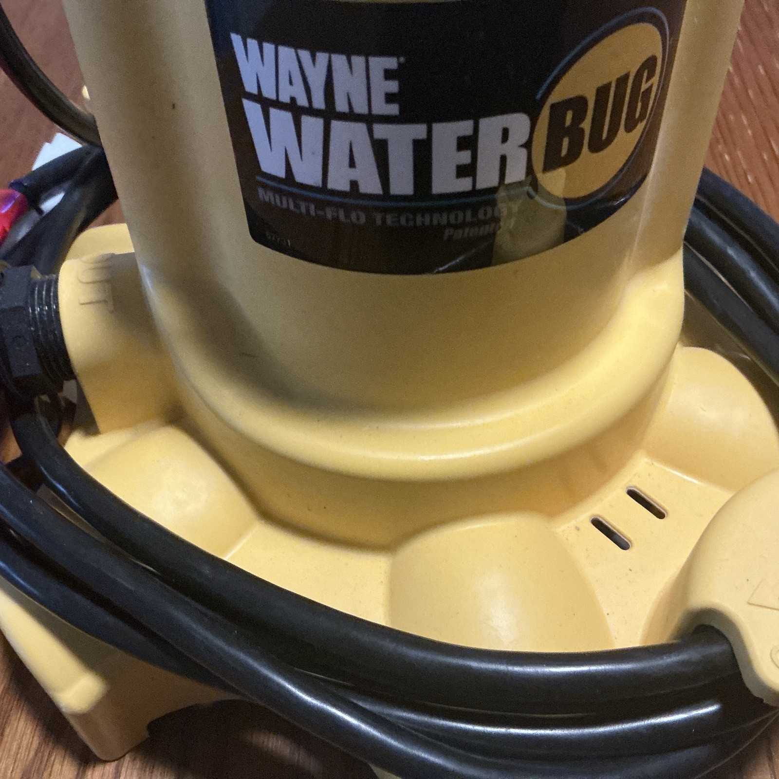 Wayne 1/6 HP WaterBUG Submersible Utility Pump with Multi-Flo Technology gallery
