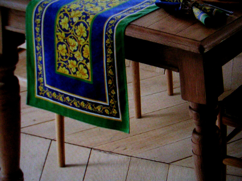 WILLIAMS SONOMA PALERMO TABLE RUNNER 16 X 108 IN 100% COTTON BLUE YELLOW GRN NWT gallery