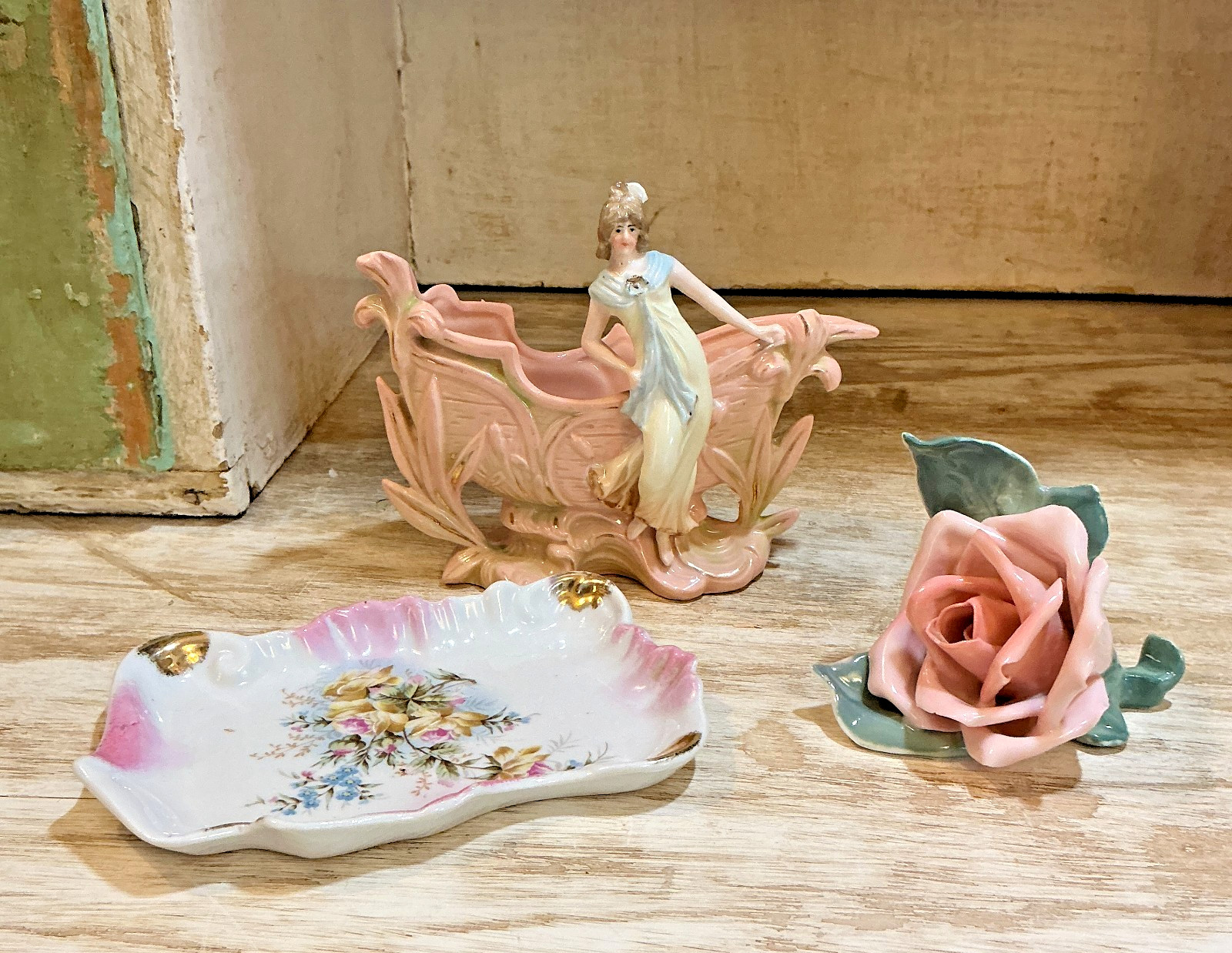 VTG Victorian Style Porcelain Vanity Set Lady Planter Karl Ens Rose Trinket Dish gallery