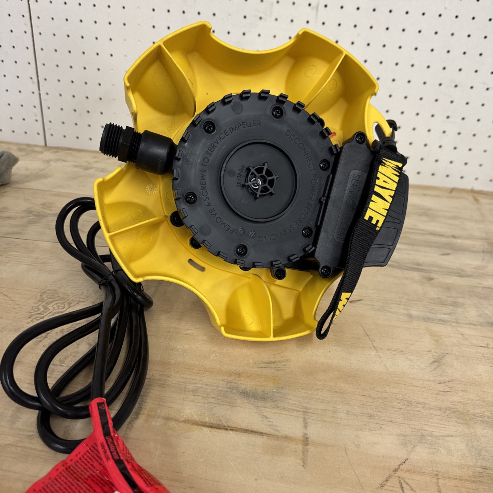 Wayne Waterbug 0.25 HP Auto Submersible Utility Pump gallery