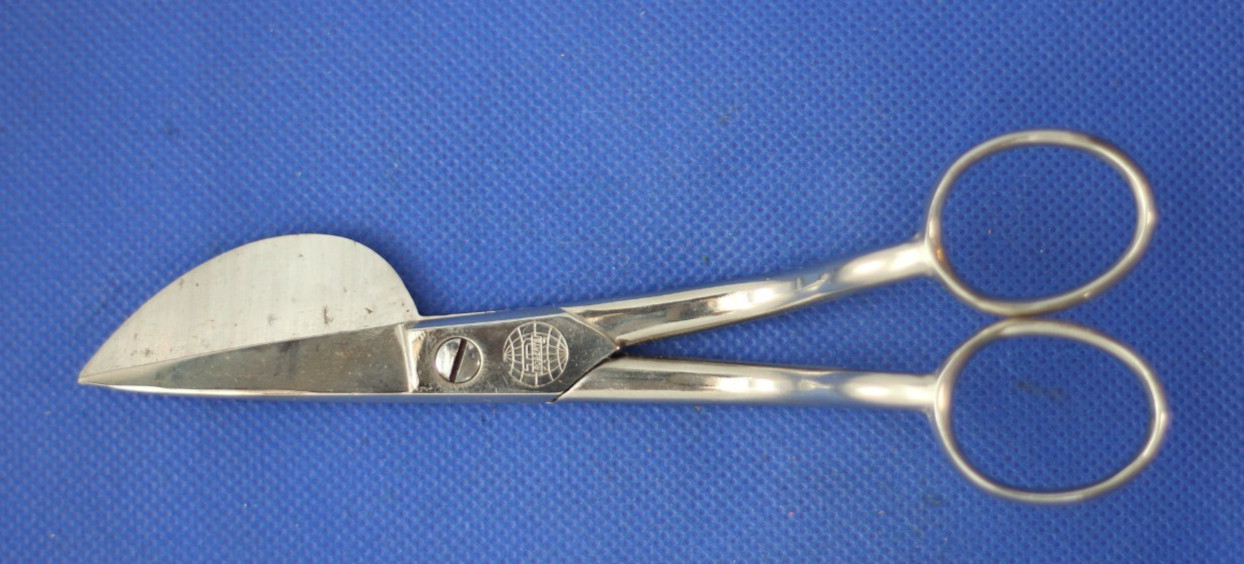 Vintage Roberts Carpet Napping Shears, Germany, NOS gallery