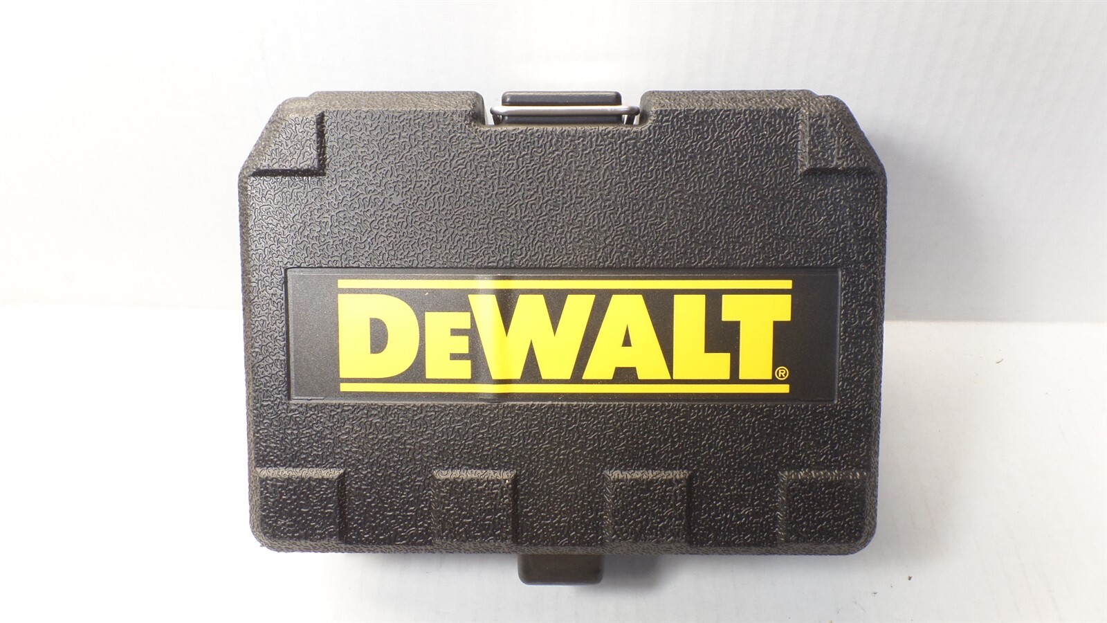 DEWALT DW08802-QU 36' RED SELF-LEVELING CROSS LINE LASER LEVEL & CASE gallery
