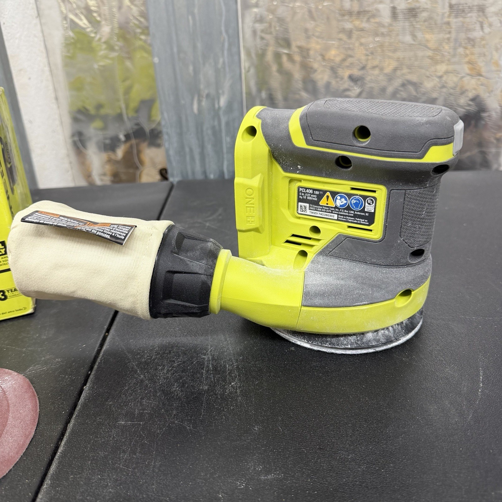 Ryobi PCL406B 18V Cordless 5" Random Orbit Sander (Tool Only) gallery