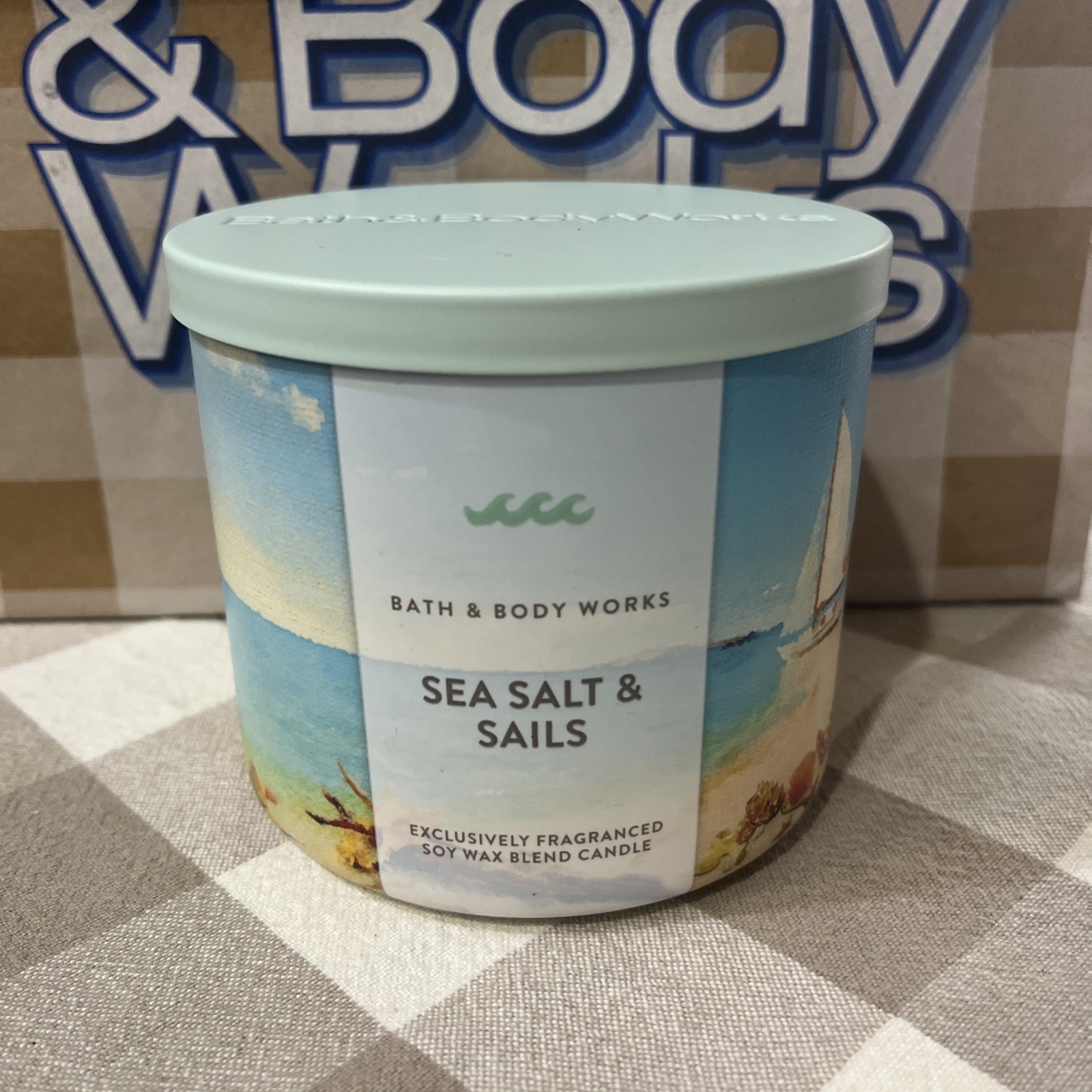 Bath & Body Works SEA SALT & SAILS 🏖️🐚 ⛵ 3 Wick SCENTED Candle 25-45 Hrs YUM gallery