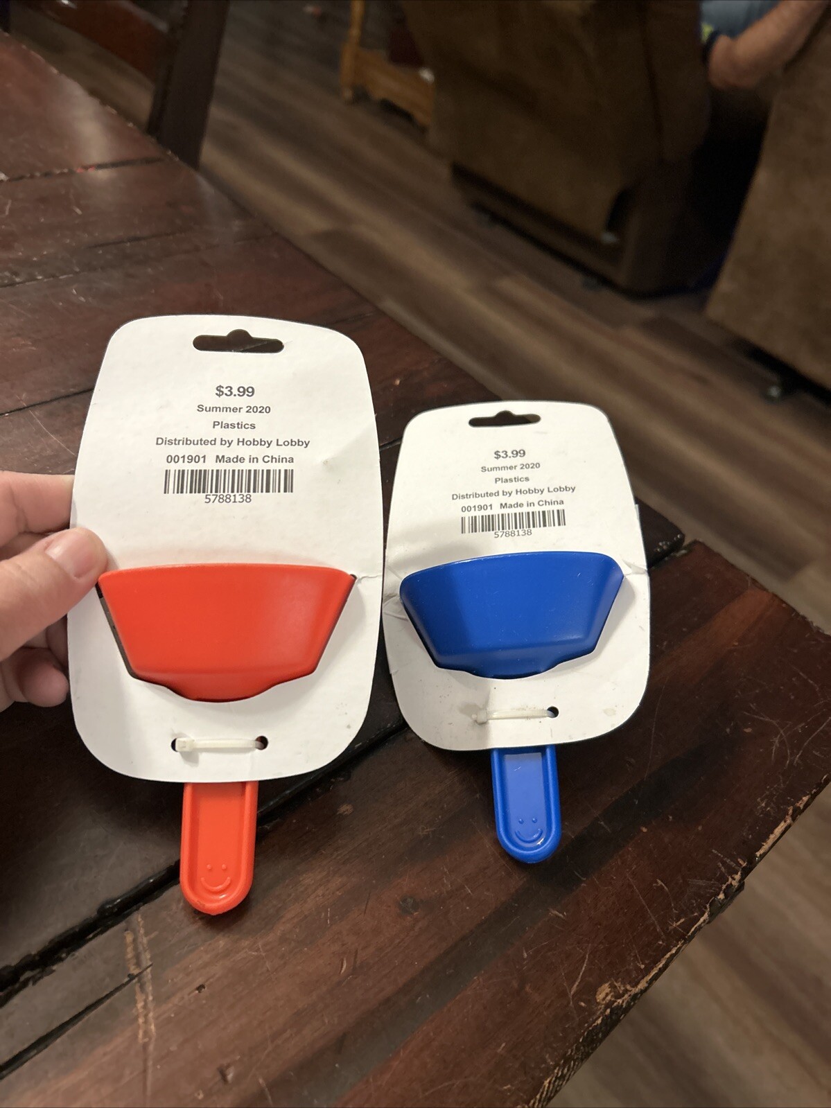 Pop No Drop Drip Free Ice Pop Holder Lot Of 2 The Blue One Has Ripped Cardboard gallery