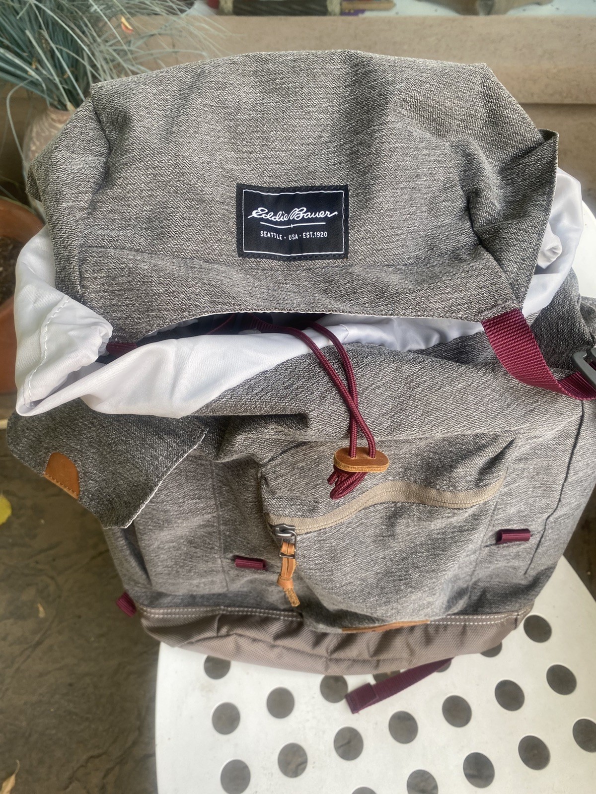 Eddie Bauer Bygone 25L Top-Load Rucksack Backpack Heather Gray Bygone