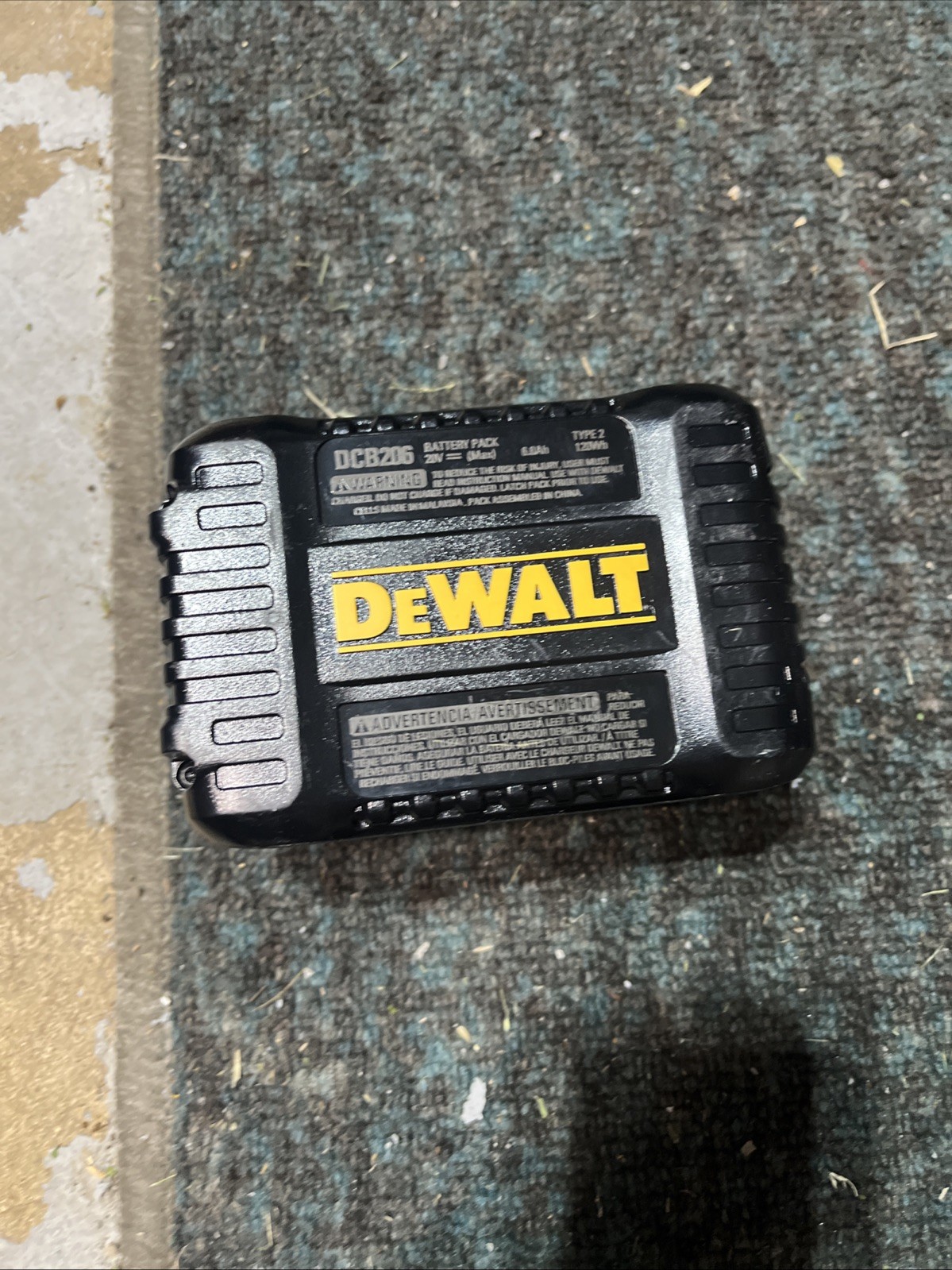 DEWALT DCB206 20V Lithium-Ion Battery - Black/Yellow gallery