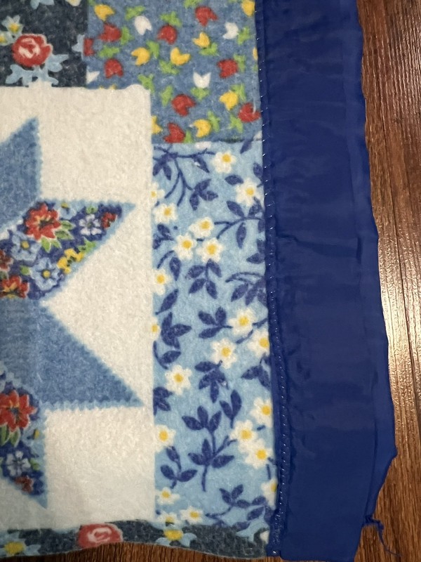 Vintage Blanket Satin Trim Quilt Pattern 87in x 77in Polyester Acrylic USA gallery