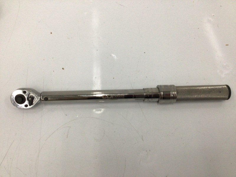 Micrometer Adjustable Torque Wrench Dual Scale 3/8"Drive 5-75 ft.lb Metal Handle gallery