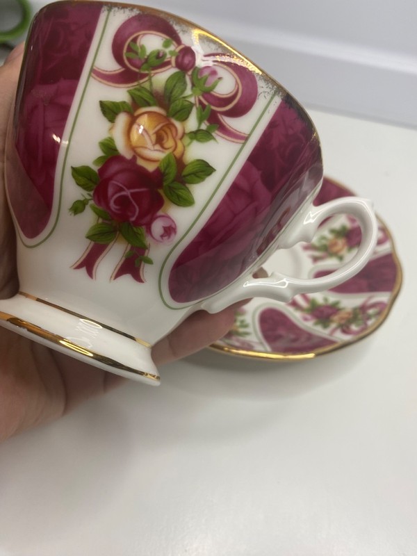 Royal Albert Old Country Roses Ruby Damask Bone China Teacup Saucer Set Footed gallery