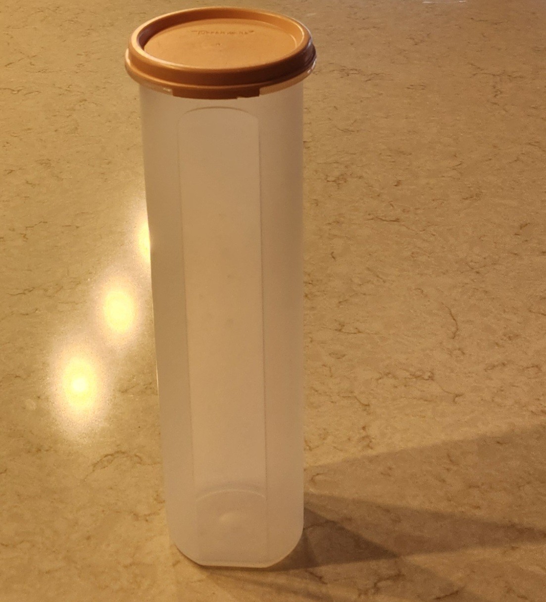 Tupperware Modular Mates Pasta Keeper with Pink Lid ~ 1661-4 ~11 inches~ VGUC gallery