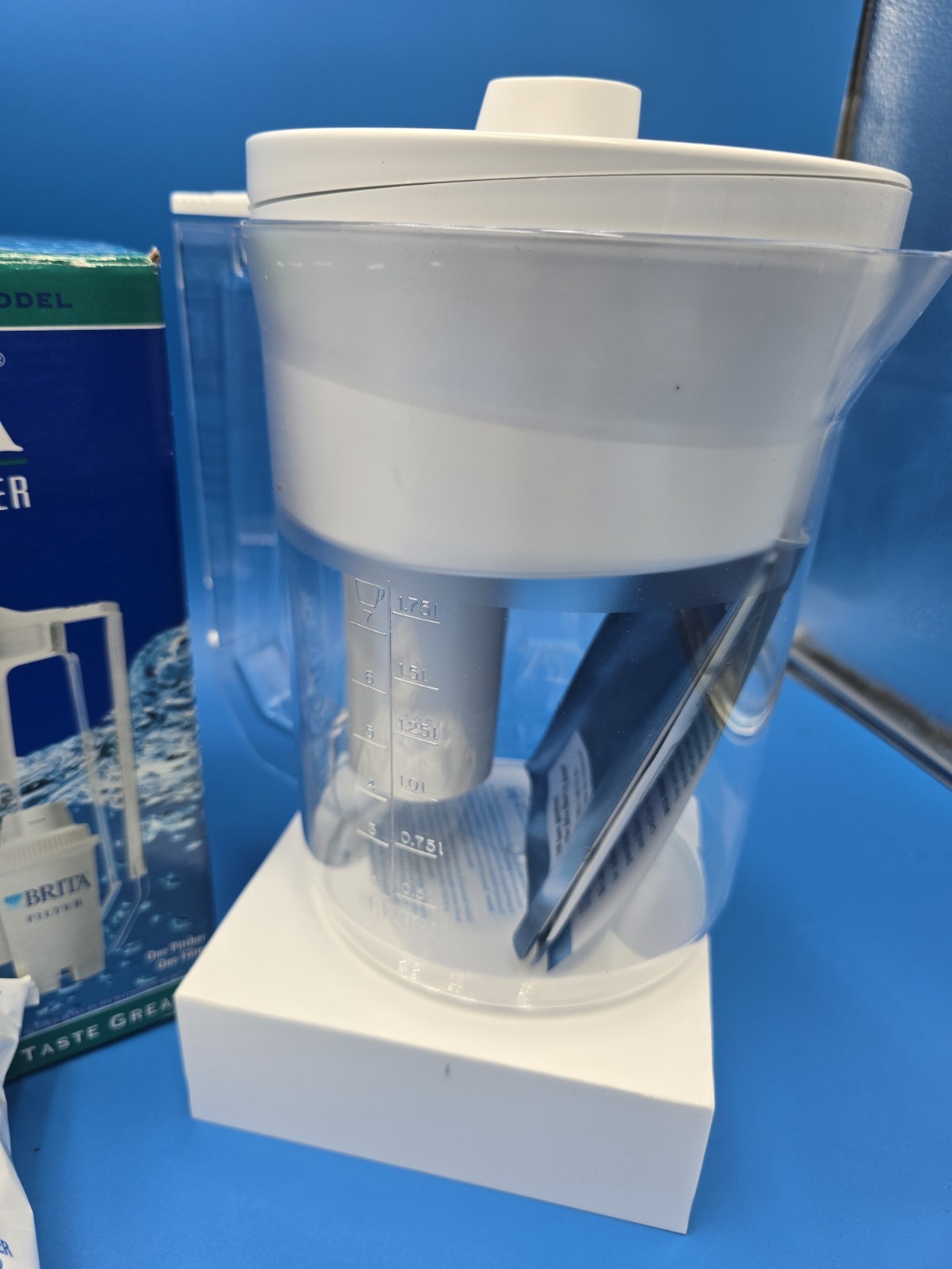Brita Water Filtration Pitcher 6 Cup Capacity and 1 Filter gallery