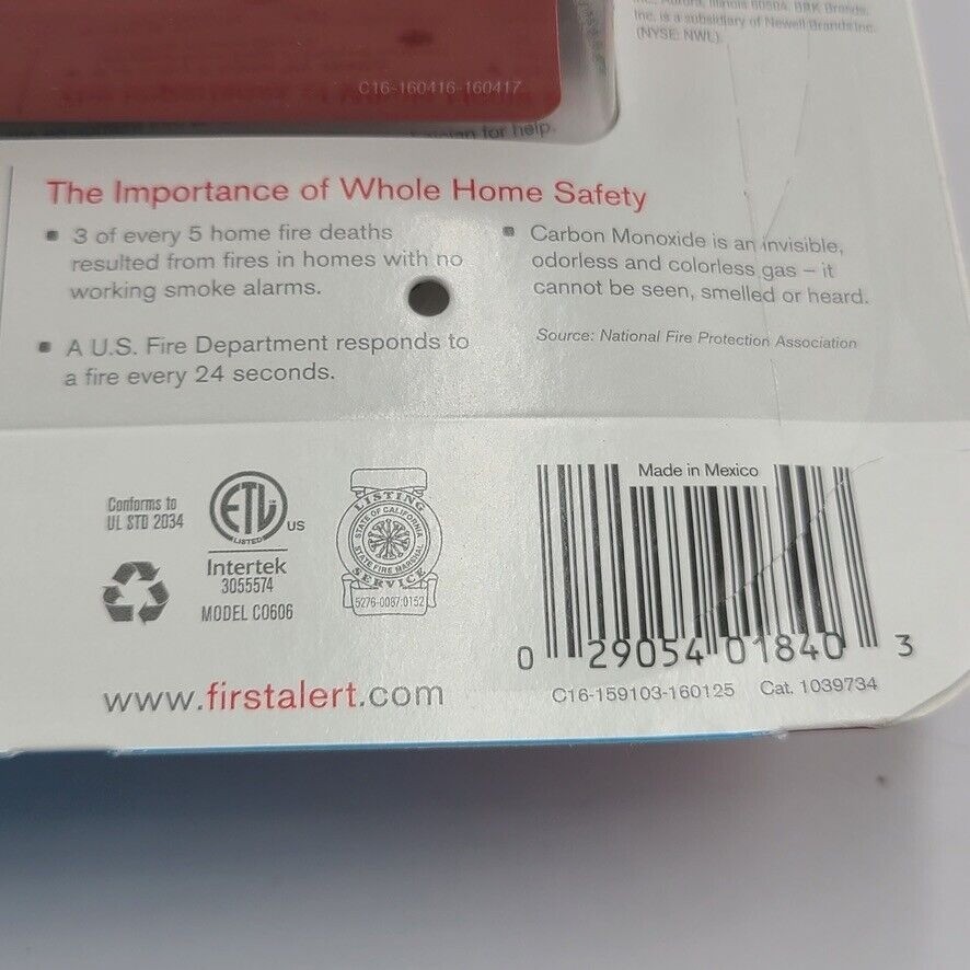 First Alert White Carbon Monoxide Alarm Cat 1039734 Plug-In Battery Backup New gallery