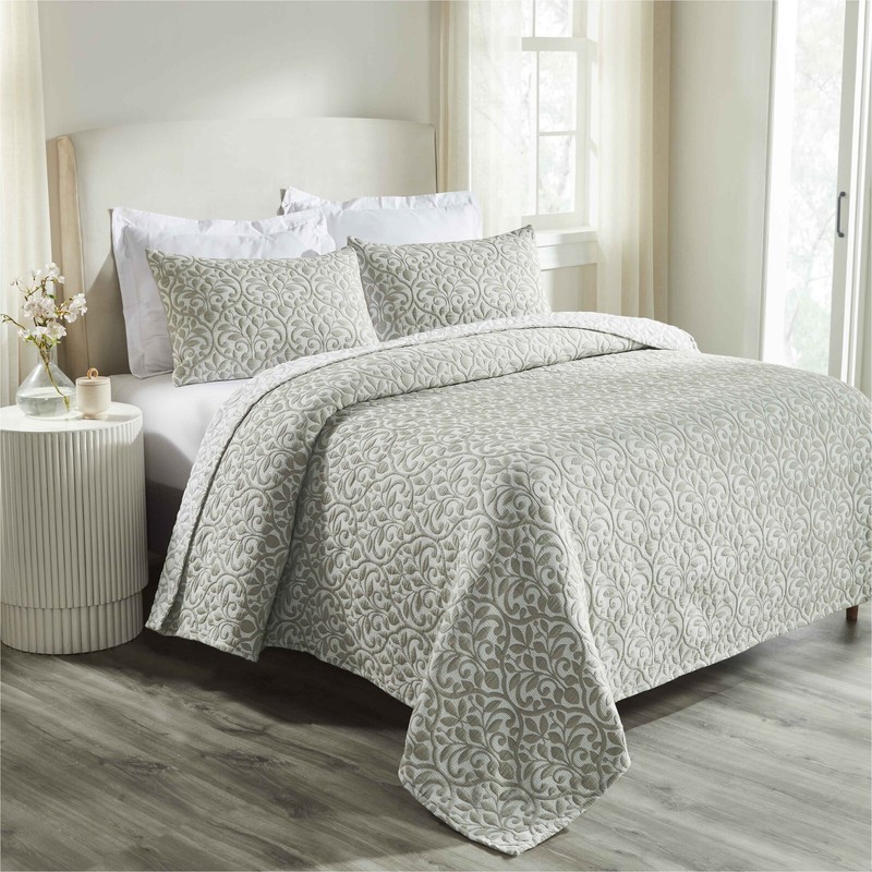 Vineyard Cotton Blend Medium Weight Matelasse Floral Woven Coverlet or Throws gallery