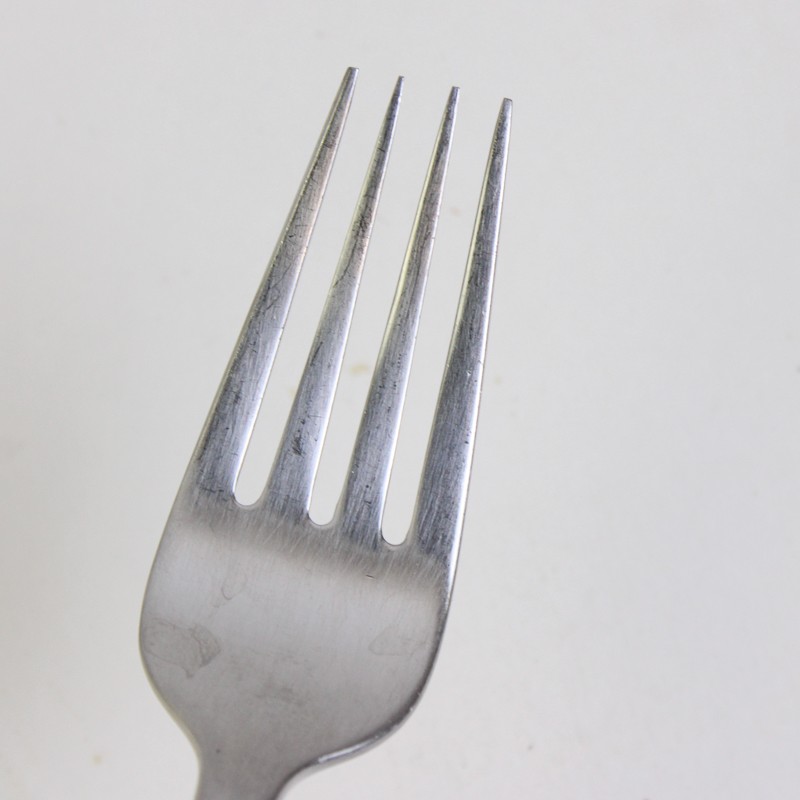 Michael Lloyd 18/8 Stainless Steel Solid Dinner Fork Boulder Pattern 8 Inches gallery