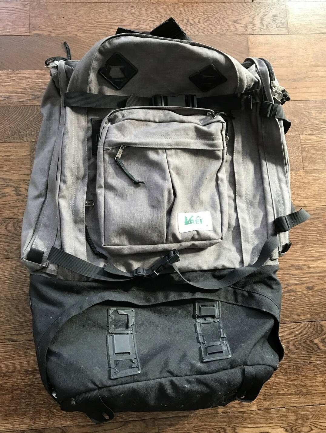 Vintage REI Hiking Backpack Large Pack 