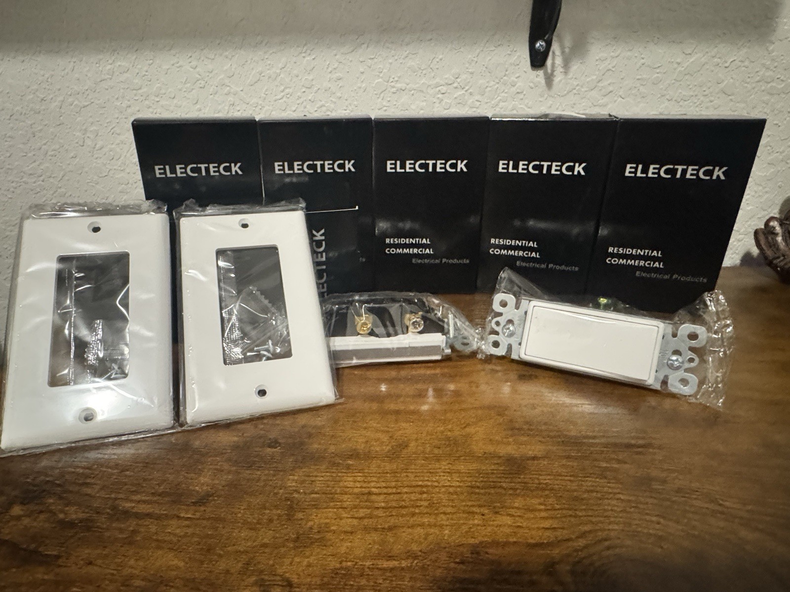 Commercial/Residential Decor Rocker Single Pole Switches. 12PC gallery