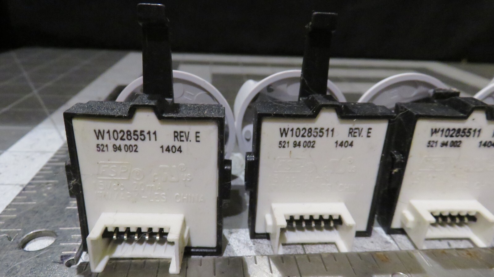Whirlpool Washer Switch's & Knobs W10285512 (x1) W10285511 (x3) gallery