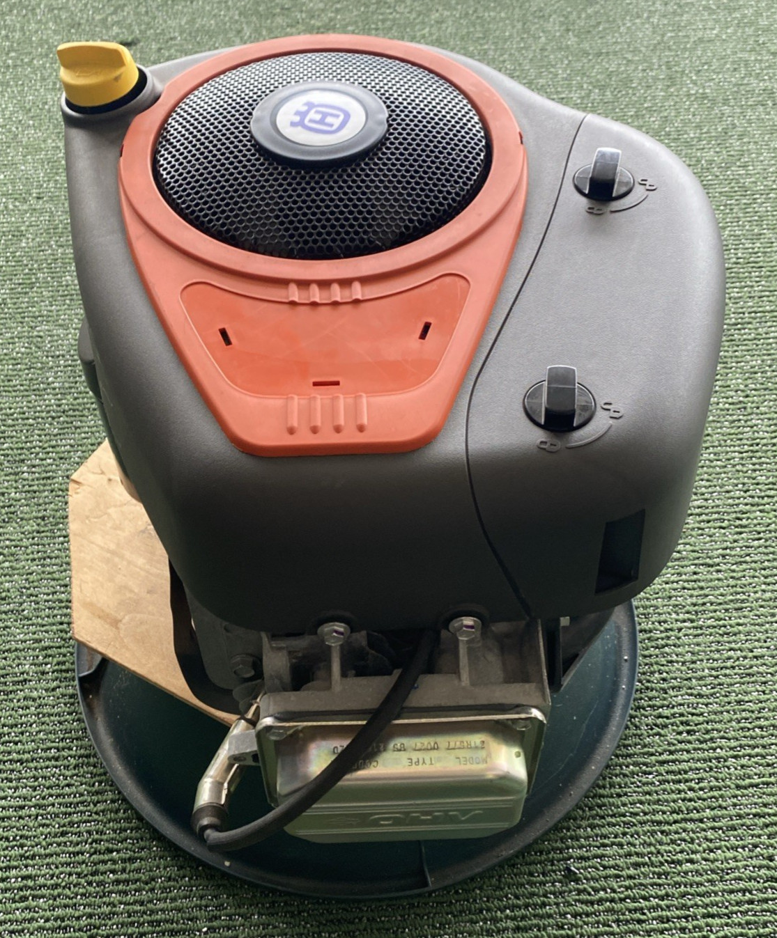 Briggs 31R577-0027 Vertical Engine 1" X 3-5/32” Shaft 3/5 Amp ALT 17.5 HP -SR gallery
