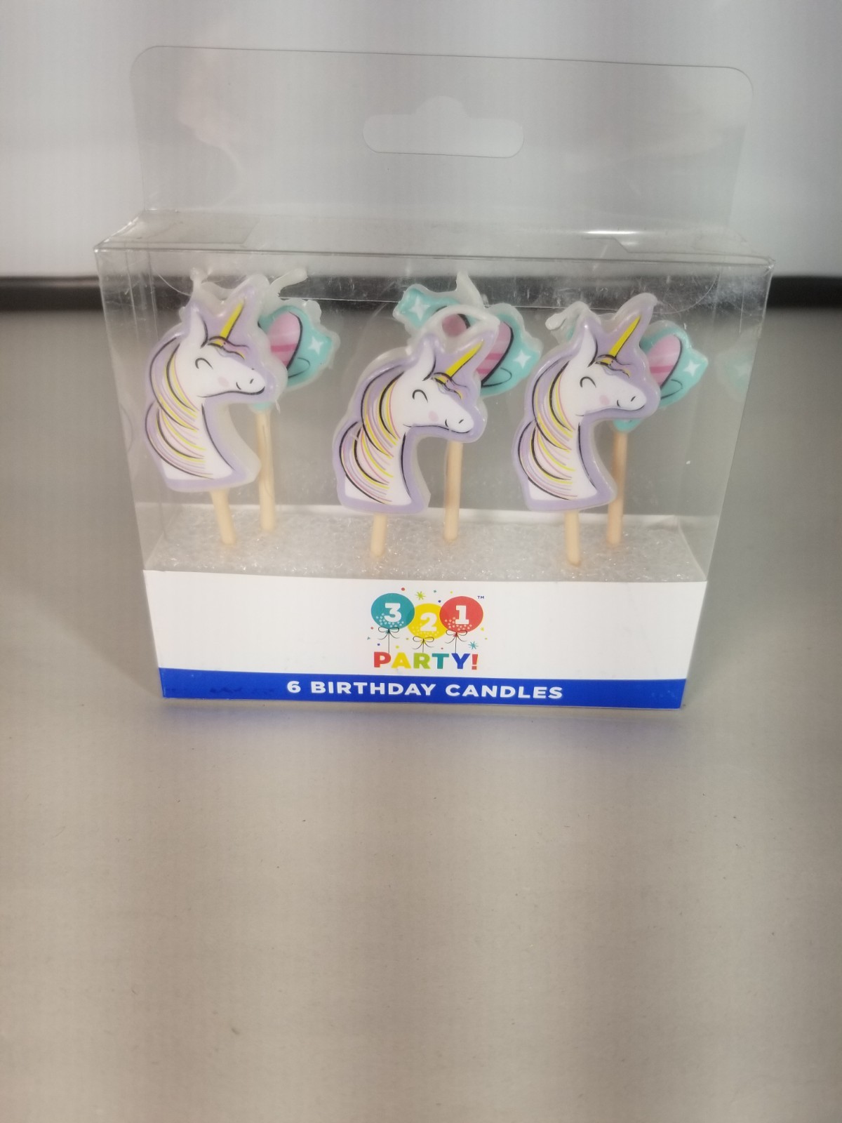 321 Party! Starry Unicorns & Heart Pick Birthday Candles, 6 ct New gallery
