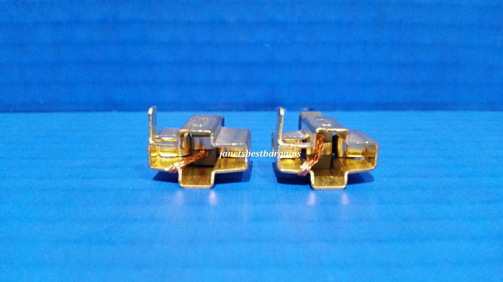 Milwaukee Replacement Carbon Brush Set of 2 22-20-1010 22-20-0920 22-20-0555 gallery
